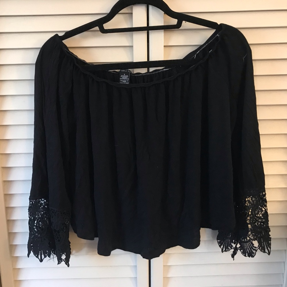 ‼️MUST GO Off the Shoulder Top with Lace